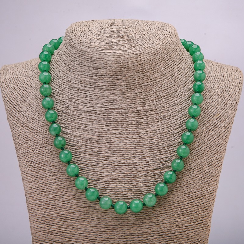 Necklace of natural jade, smooth bead, 10mm diameter, length 45cm +