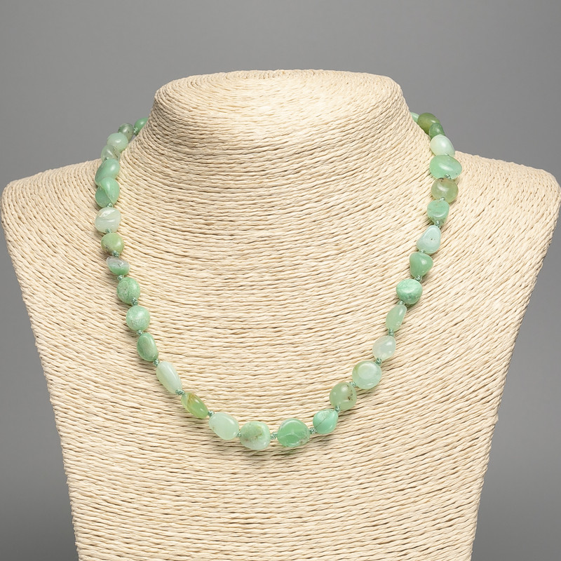Chrysoprase gemstone necklace cabochon, 9–11 mm diameter, length 50 cm+