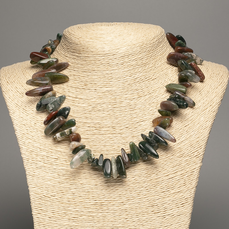 Necklace of Natural Stone - Green Jasper Chip "Needle", diameter 18x6mm, length 48cm +