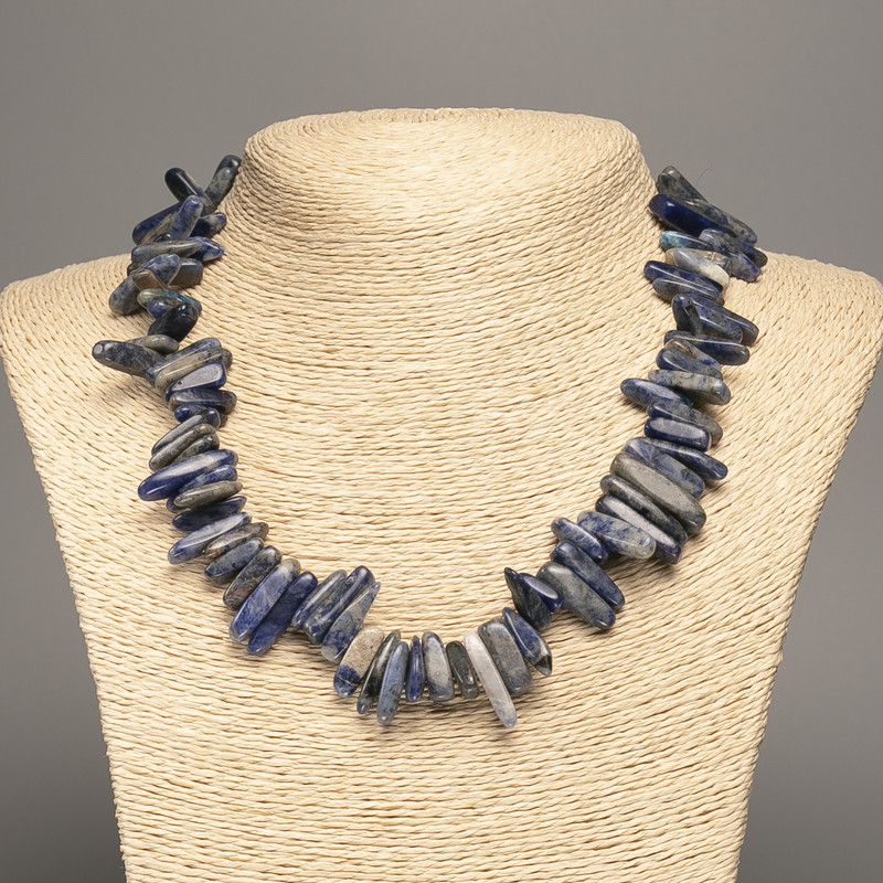 Necklace made of natural sodalite, chip "needle", diameter 20x6mm, length 48cm +