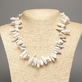Necklace made from natural kahalynite stones (Kaholong) shard "needle", diameter 20x8mm, length 48cm +