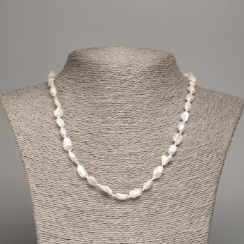 Necklace of natural baroque pearls with petrol-blue hue, 11×7 mm, 45 cm long