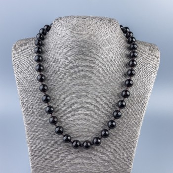 Garnet gemstone necklace with smooth round bead, diameter 10mm±, length 48cm ±