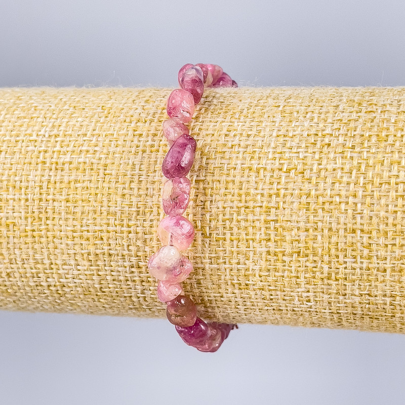 Natural Tourmaline bracelet with faceted gemstone, 6×8mm diameter beads, 18cm length (stretch)
