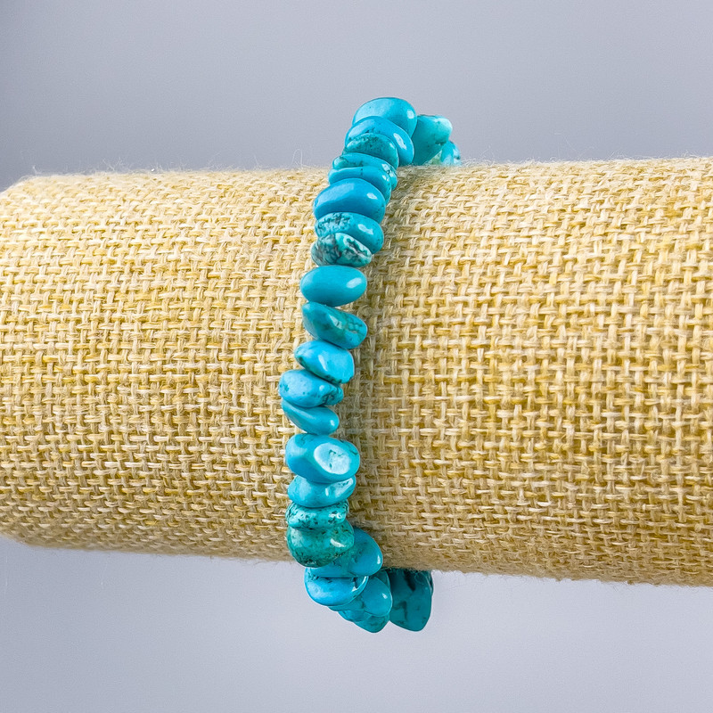 Turquoise Chip Bracelet, 8x4mm diameter, length 18cm (stretch)
