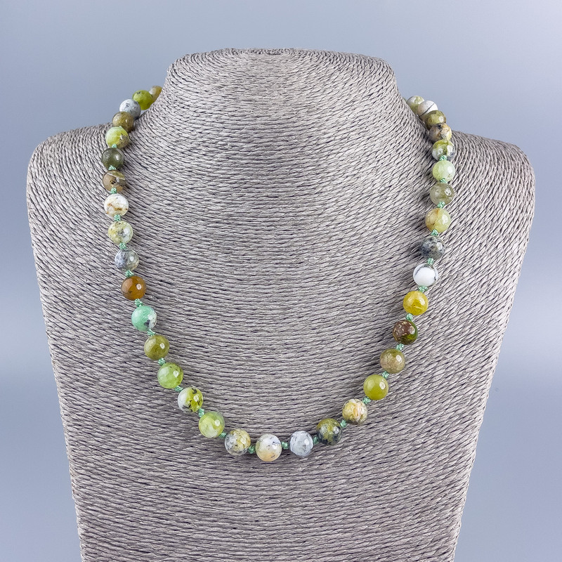 Necklace made of Green Opal, smooth round beads, 8.5mm diameter, 50cm length +