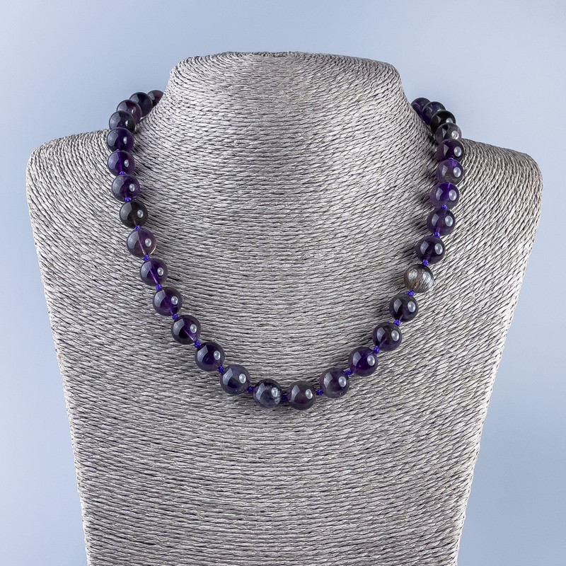 Amethyst Bead Necklace with Smooth Round Beads, 10mm diameter, length 49cm ±