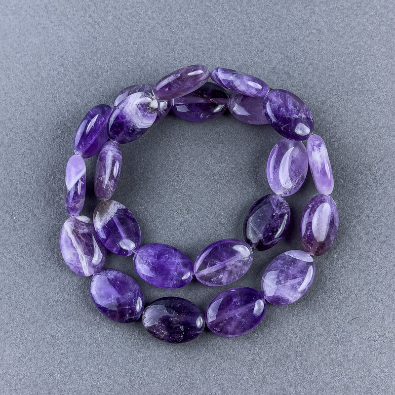 Amethyst Beads natural stone, oval, 13×18×6mm±, length 40cm± on thread