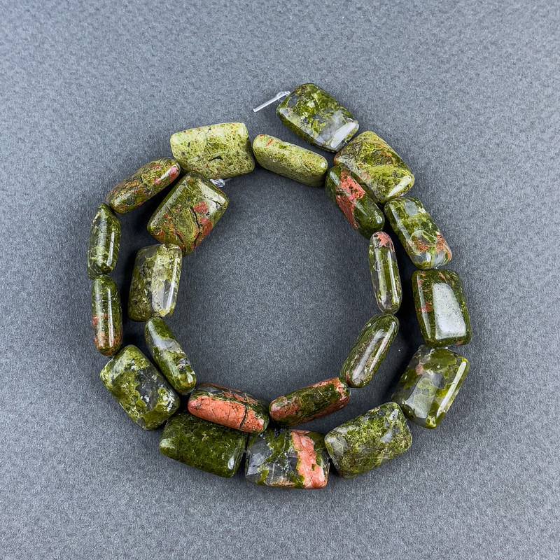 Jasper Hematite GeLithop? Wait— correction: GeLithotrope Jasper rectangular 13×18×6 mm, diameter 5mm±, length 40cm± on thread