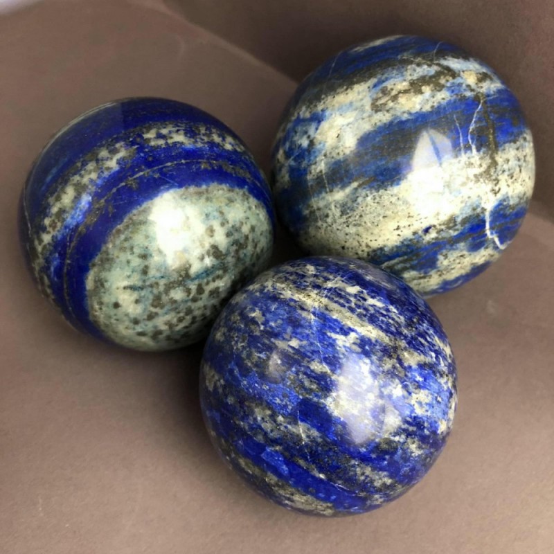 Sculptural sphere of Lapis lazuli assortment sizes weight from 230g (price per 100 g) (per 100 g)