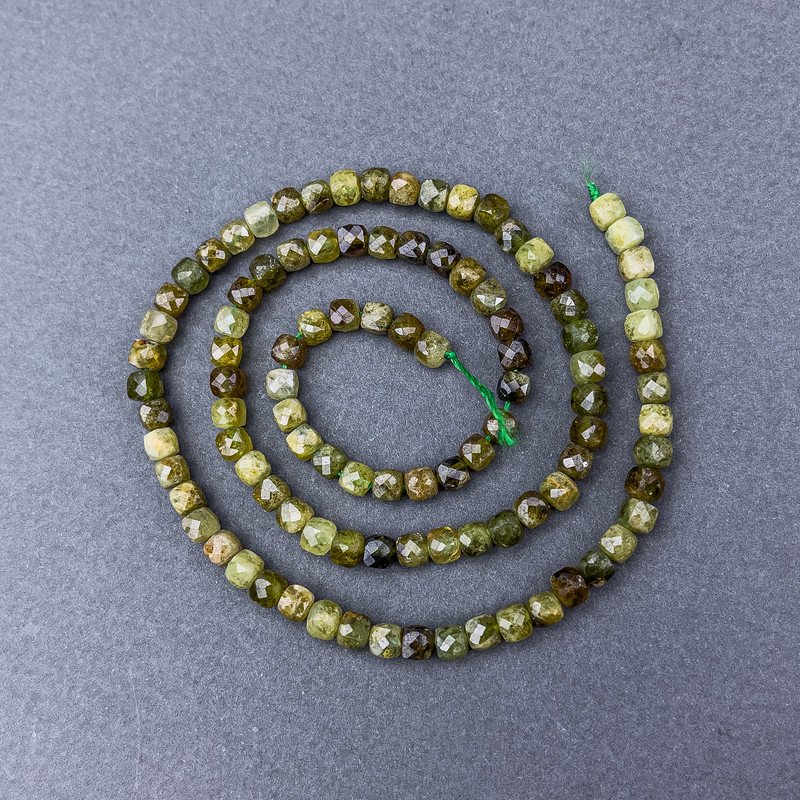 Grossular Garnet Beads (Green Garnet) Faceted Cubic Beads on Thread, 4x4 mm ±, length 40 cm ±