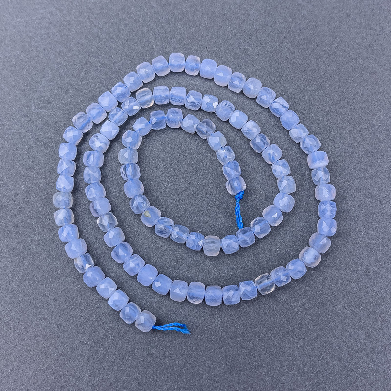 Agate Beads (Blue Chalcedony) Faceted Cube on Thread, 4x4 mm ±, Length 39 cm ±