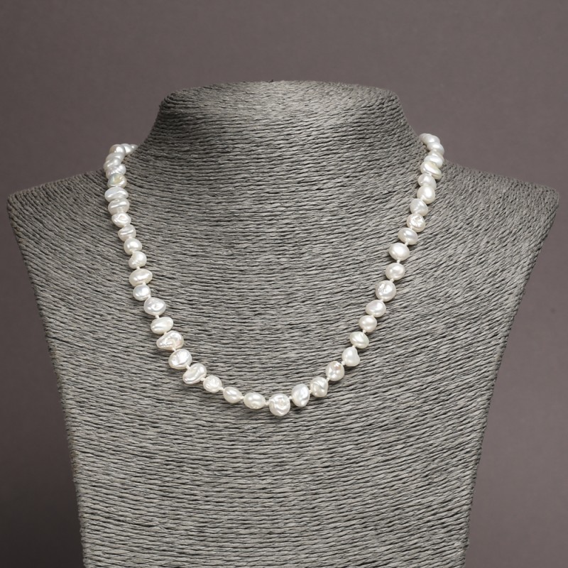 Necklace of natural baroque pearls, diameter 7x6mm +-, length 46cm +-