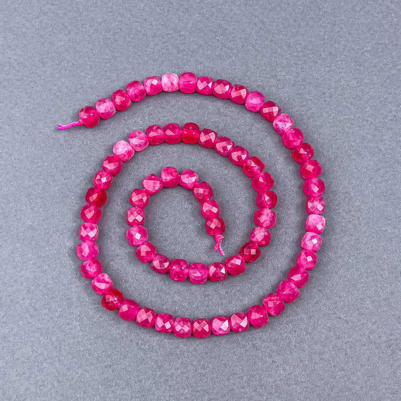 Malachite? Wait - incorrect. The material is Tourmaline. Translate accordingly.