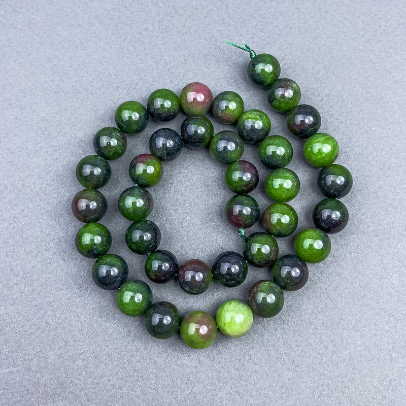 Zoisite Beads, smooth round ball, 10.5 mm ± on thread, length 39 cm+