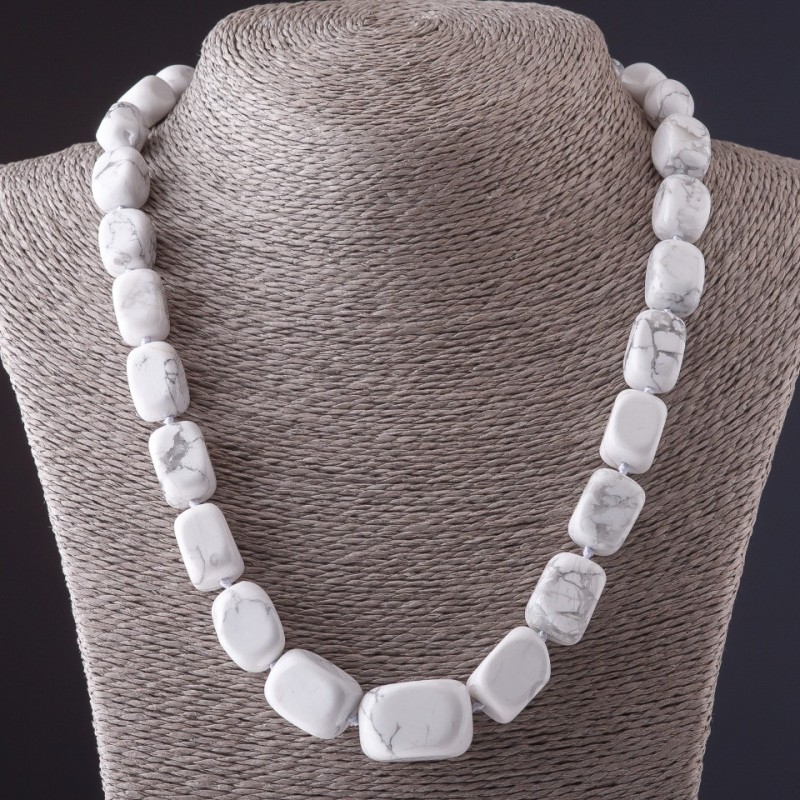 Necklace Victoria with Chalcedony "Bar" on expansion 0, 8x2.5 cm, length 50 cm
