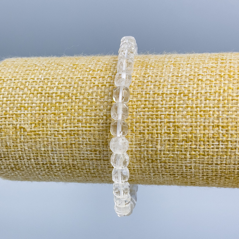 Bracelet Mountain Crystal Natural Stone Faceted Cube, 6x6mm diameter, 18cm length (stretch)