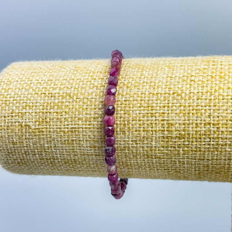 Natural Tourmaline Bracelet with Faceted Cubes, 4×4 mm, Stretch 18 cm