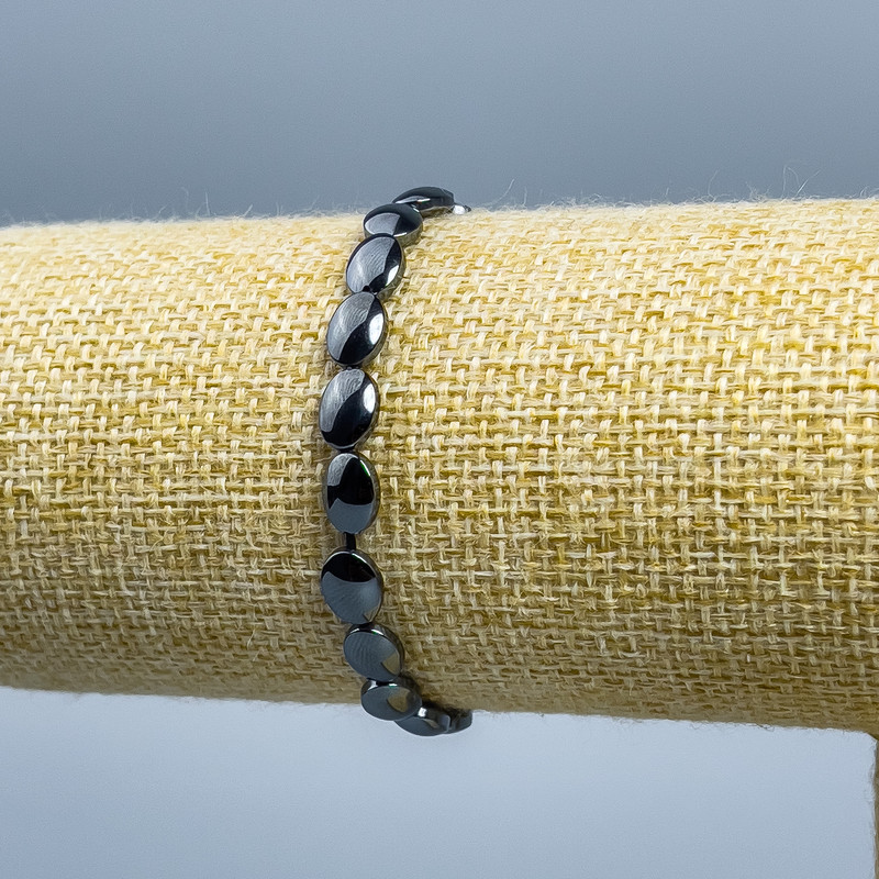 Hematite Bracelet oval, diameter 8×6×3mm±, length 18cm (stretch)