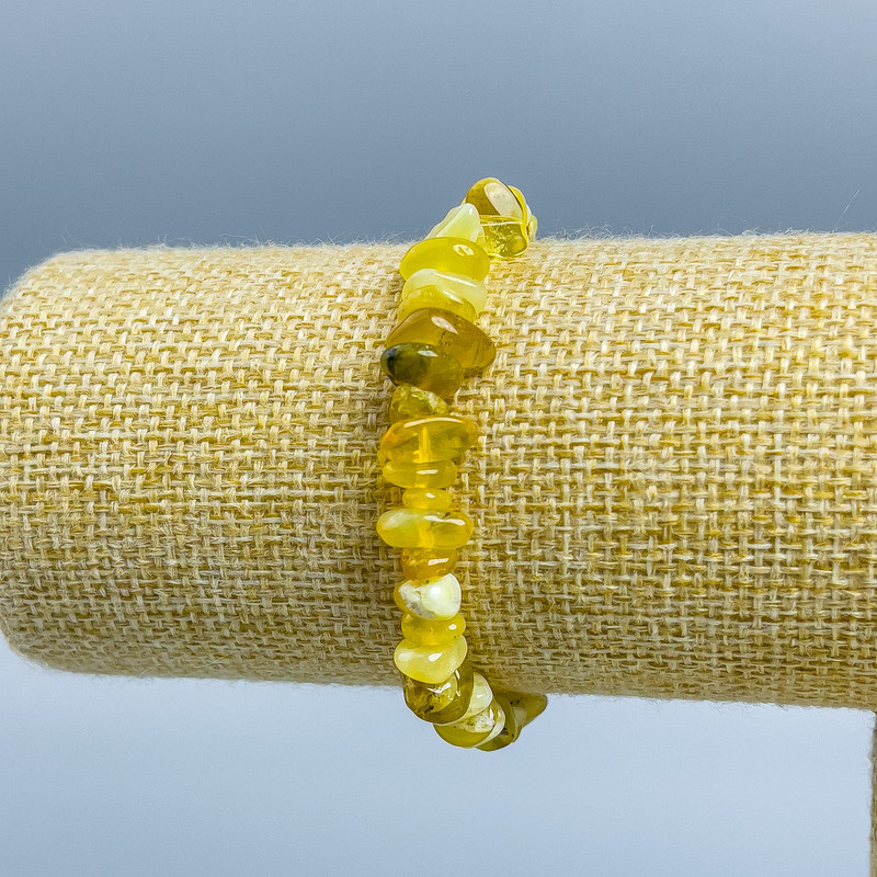 Bracelet Agate Yellow faceted bead d 8x11-6x8mm+-, length 18cm (stretch)