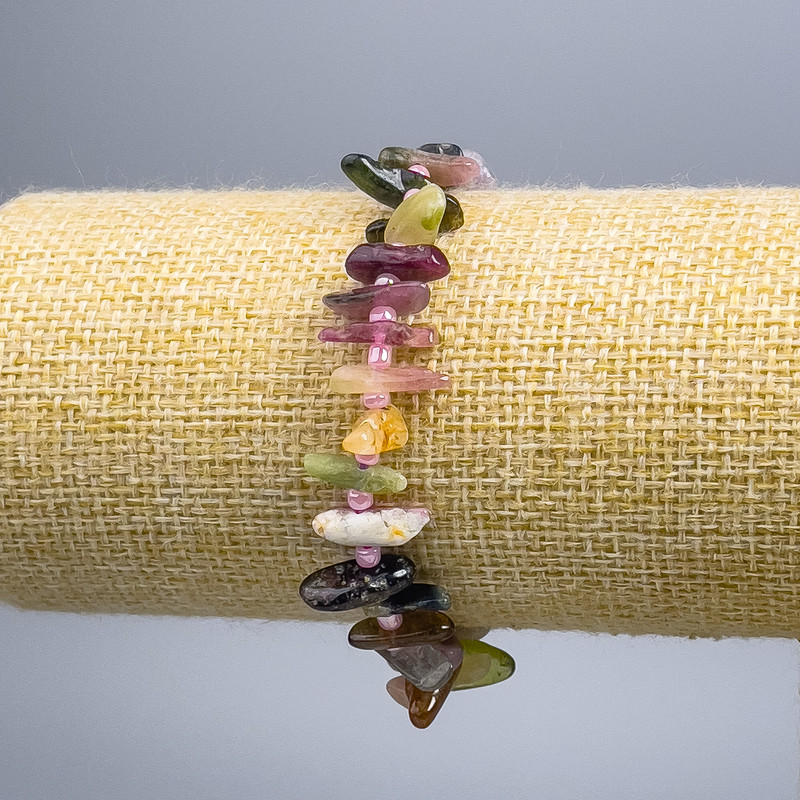Bracelet Turquoise? Wait: It is Tourmaline fragment "needle"? Hmm</s>