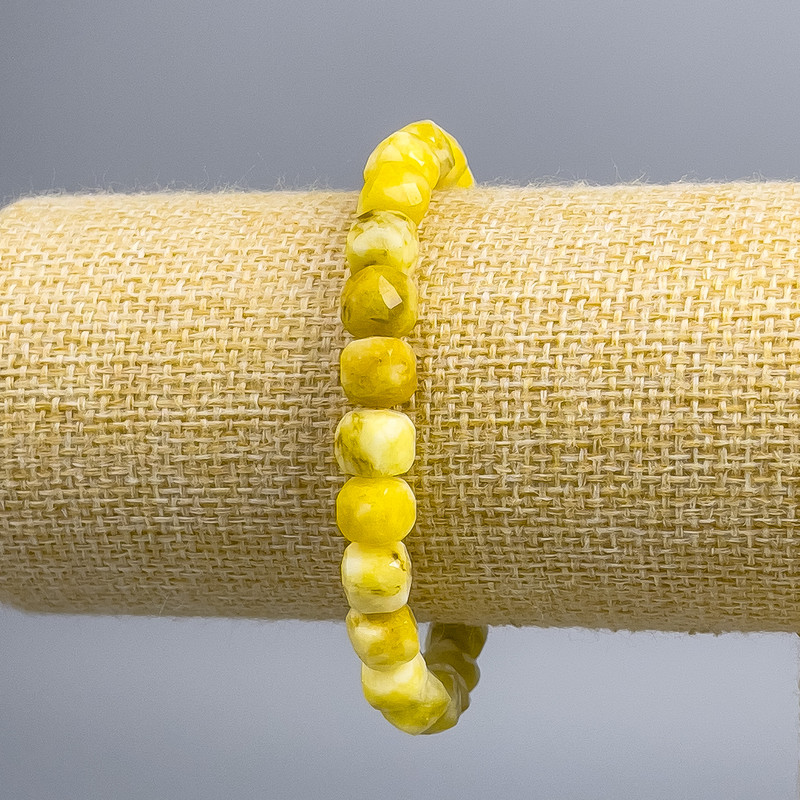 Bracelet Jadeite yellow natural stone faceted cube, diameter 7.5x7.5 mm ±, length 18 cm (stretch)