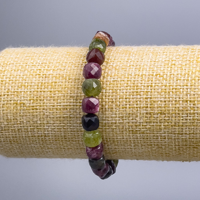 Turmaline Natural Stone Bead Bracelet Graded Cube, 7x7 mm, 18 cm (stretch)