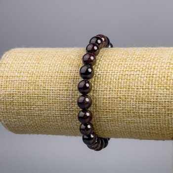 Bracelet with Garnet beads smooth round 11mm diameter, length 18cm stretch