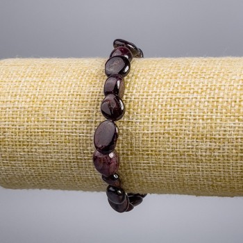 Garnet Bead Stretch Bracelet 9×10mm, 18 cm