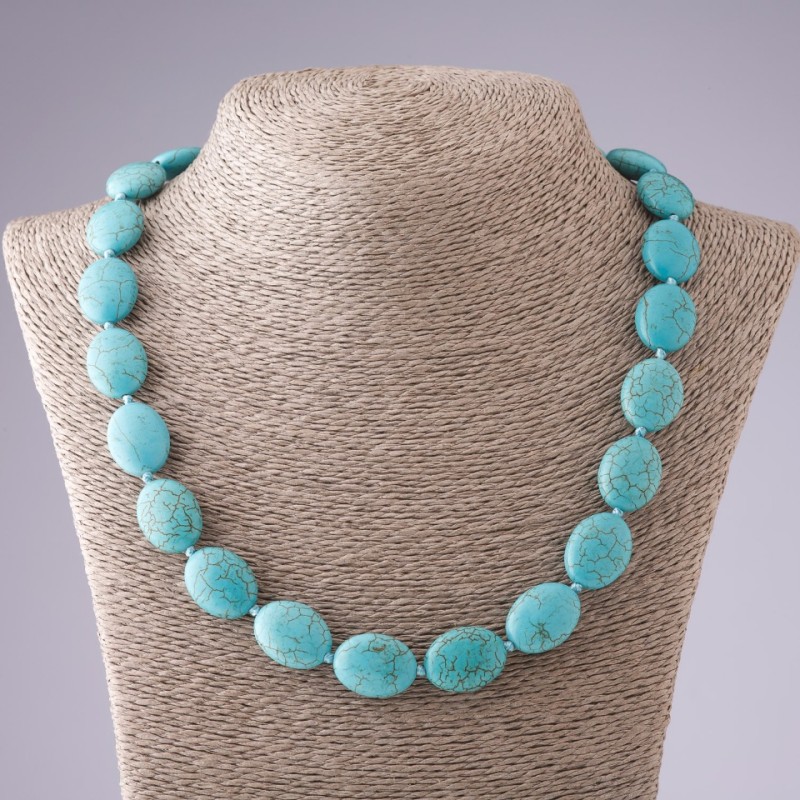 Necklace Turquoise green with veins oval, length 53cm, diameter 15x20mm