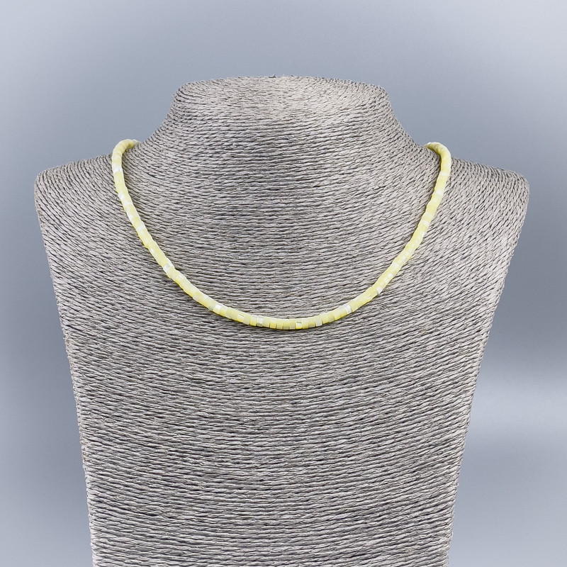Natural Mother-of-Pearl Choker Necklace (tinted) light lemon smooth rondelle, diameter 4x2mm+/-, length 48cm+