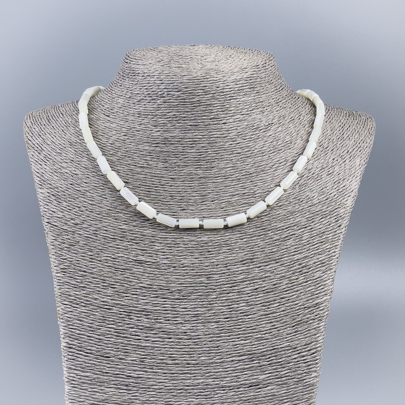 Necklace of natural white mother-of-pearl—cylindrical, 5×10 mm, length 50 cm
