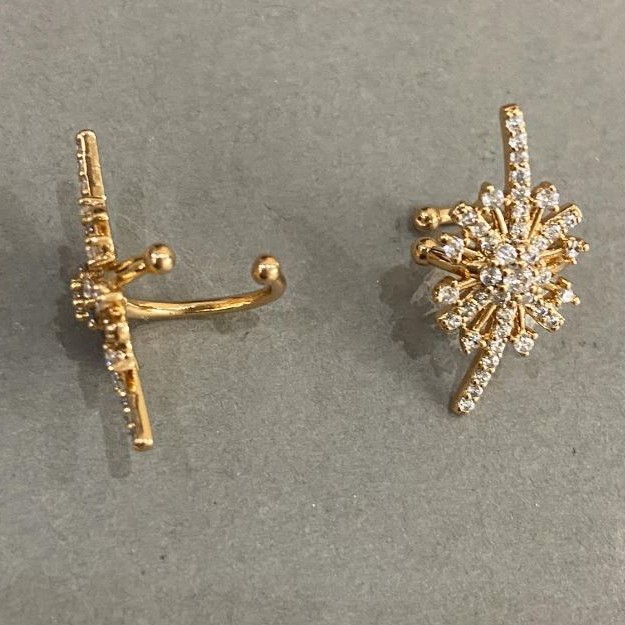 Xuping Ear Cuff 18K Gold Plated White Rhinestones Star, diameter 20x10mm+