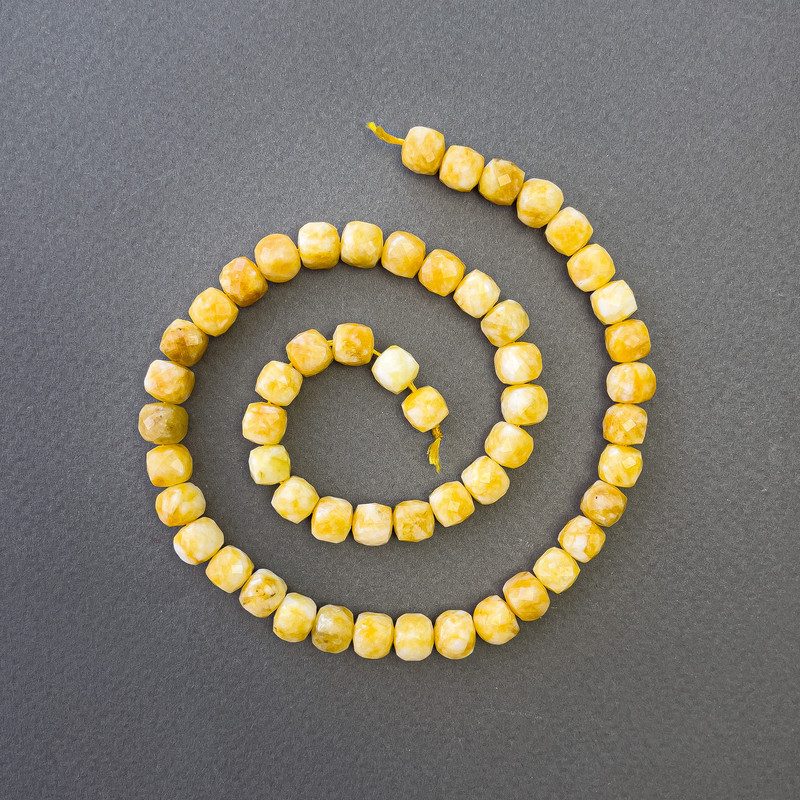Yellow Jadeite Beads natural stone faceted cube, diameter 7x7mm+-, length 39cm+- on a thread