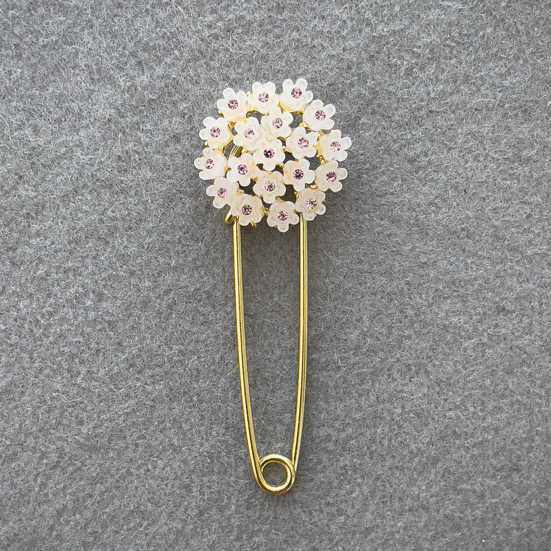 Hydrangea Brooch Pin, White with Pink Rhinestones, Gold-Tone Metal 78x28mm+