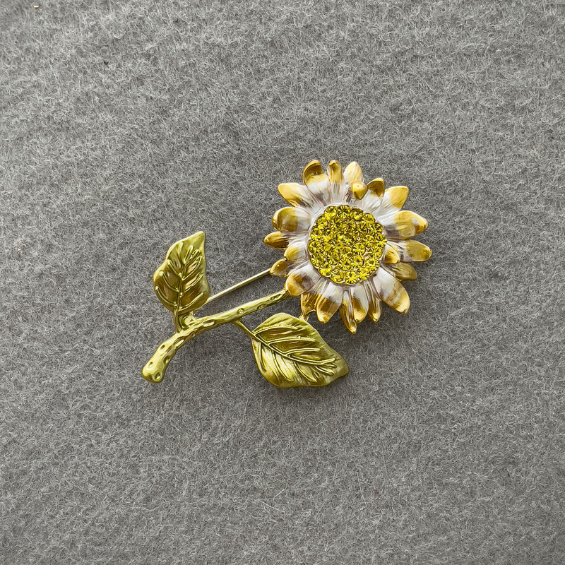Sunflower Brooch, golden metal with yellow rhinestones, 54x37mm+