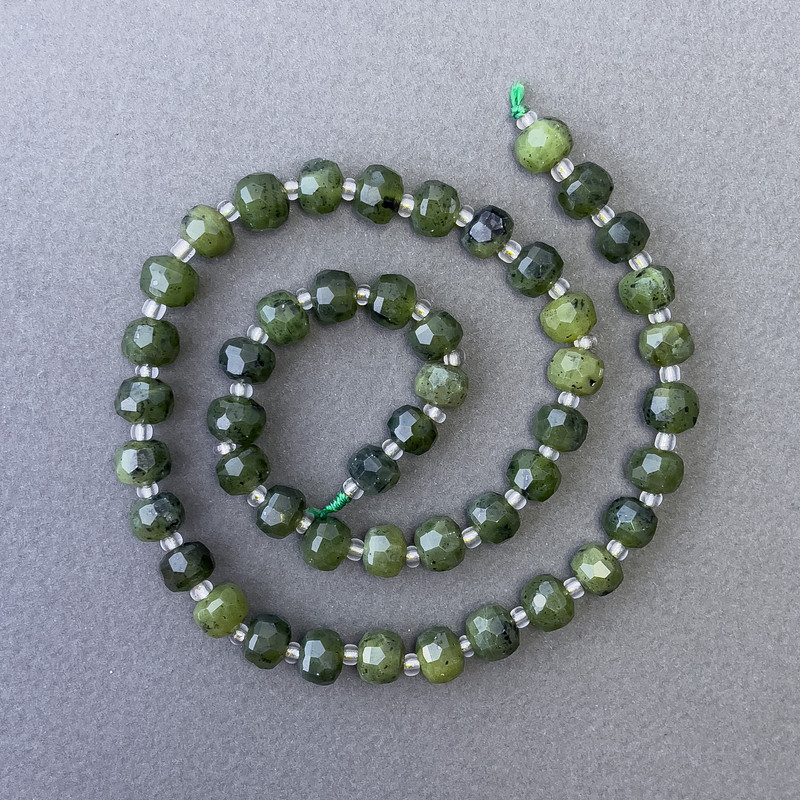 Jadeite Beads Canadian Natural Stone Faceted Rondelle on Thread, diameter 7.5x6mm+-, length 38cm+- with 3x2mm+ Seed Beads