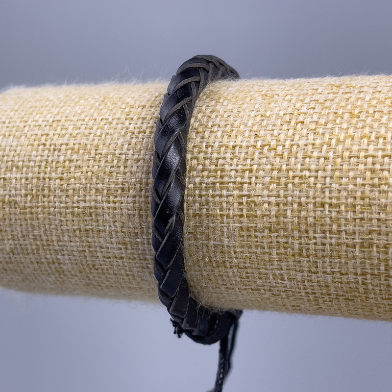 Bracelet, length 18-25cm, thickness 7mm eco leather, black colour, adjustable closure