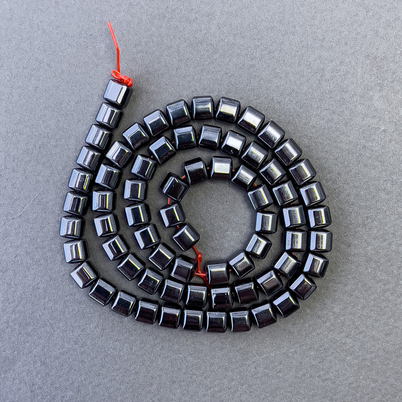 Hematite Cube Beads on a Strand, diameter 5.5x6mm+-, length 40cm+