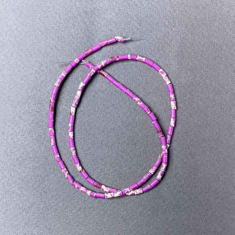 Variscite Beads Lilac (pressed) chip, diameter 2x4mm+/-, length 38cm+/- on fishing line