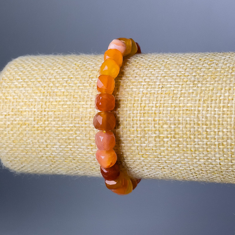 Carnelian Bracelet, Natural Stone Faceted Cube, Diameter 7mm+/-, Length 18cm (Stretch)