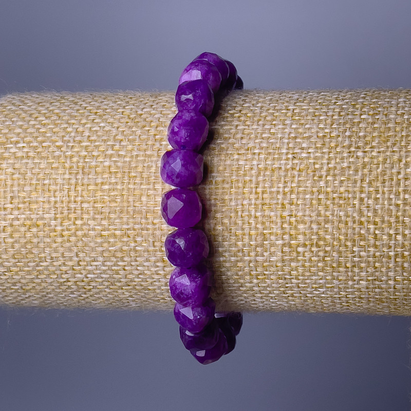 Sugilite Bracelet, Natural Stone Faceted Cube, Diameter 9mm+/-, Length 18cm (Stretch)