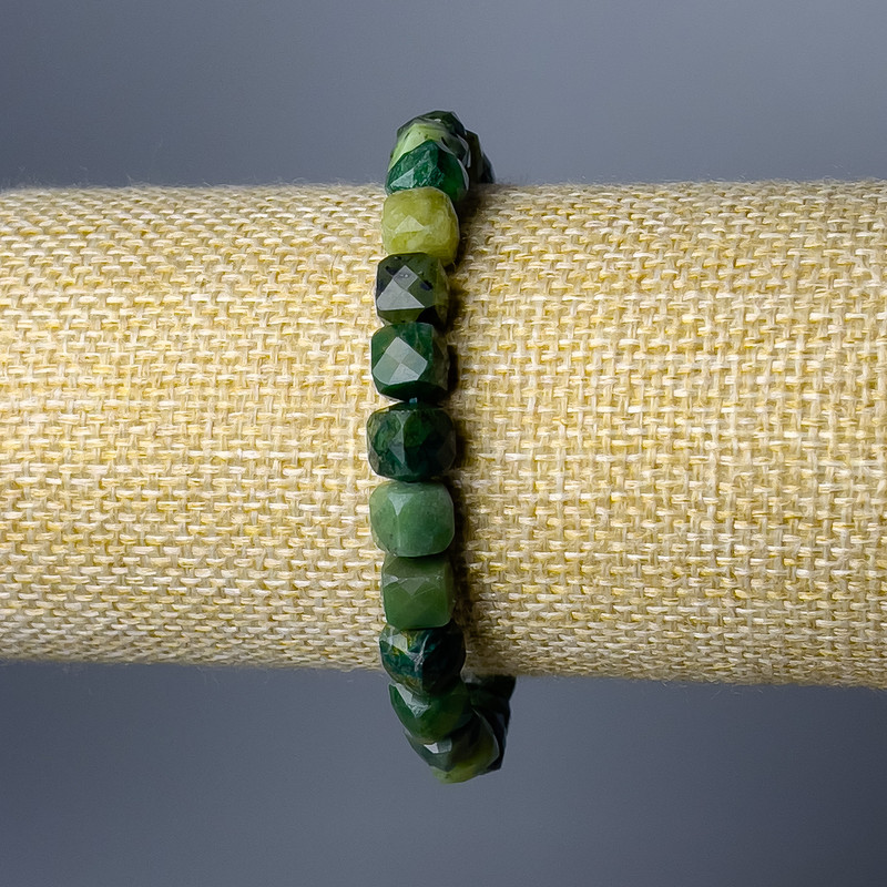 Assorted Natural Stone Bracelet, Faceted Cube, Diameter 7.5mm+/-, Length 18cm (Stretch)