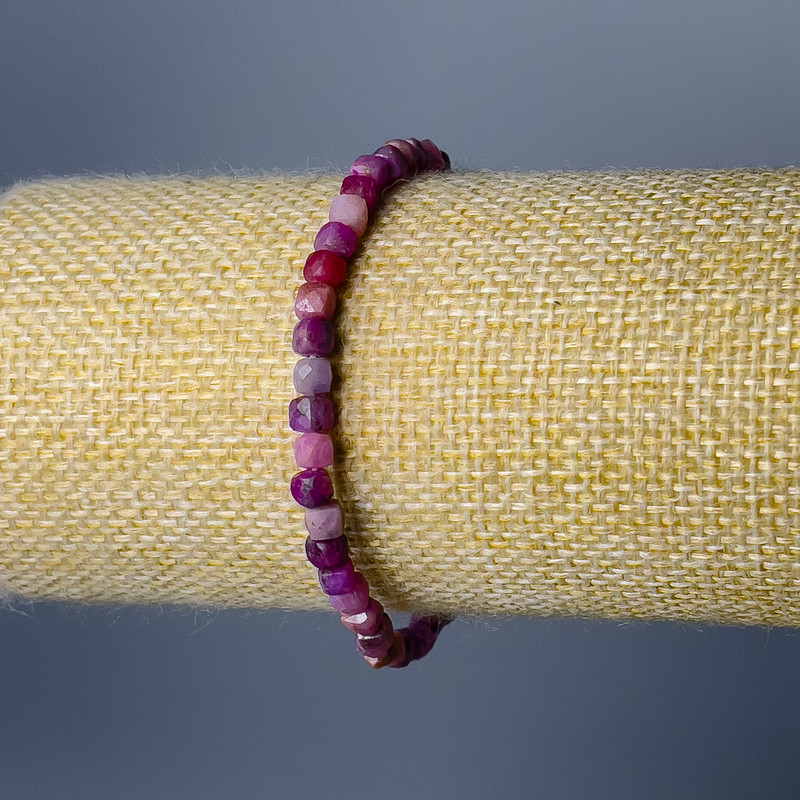 Tourmaline Natural Stone Bracelet, Faceted Cube, Diameter 4mm+/-, Length 18cm (Stretch)