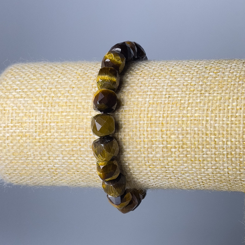 Tiger's Eye Natural Stone Bracelet, faceted cube, diameter 8.5mm+/-, length 18cm (stretch)