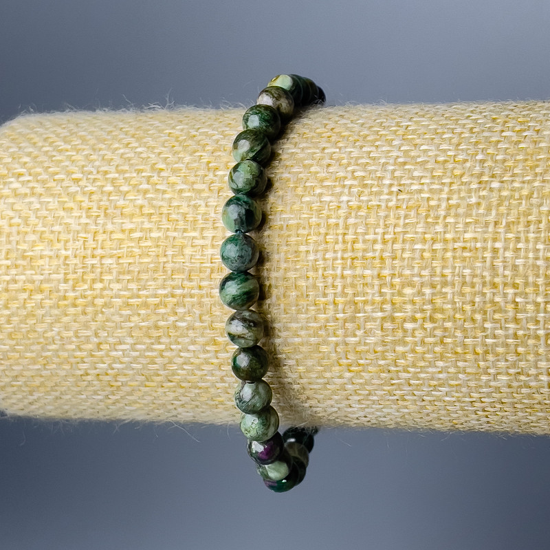 Green Lepidolite Natural Stone Bracelet, smooth round bead, diameter 6mm+/-, length 18cm (stretch)