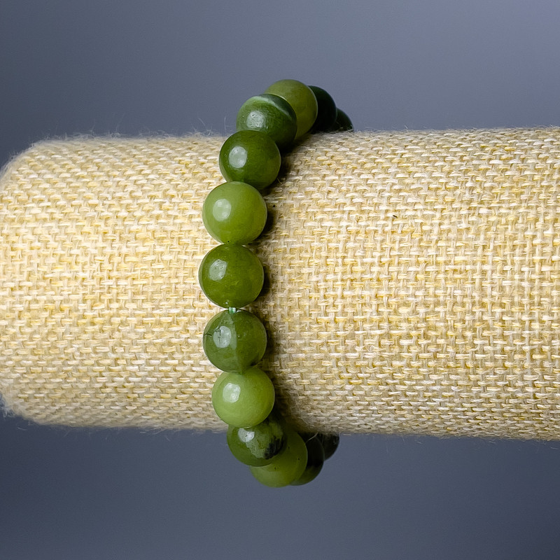 Canadian Jadeite Bracelet, natural stone smooth bead, diameter 10mm+/-, length 18cm (stretch)