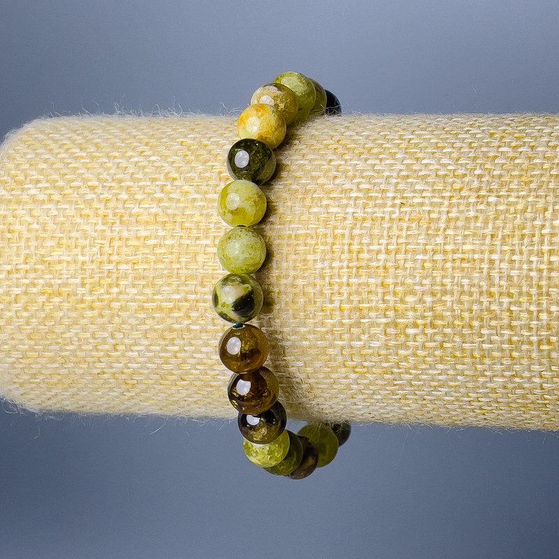 Green Garnet Bracelet, natural stone smooth bead, diameter 8mm+/-, length 18cm (stretch)