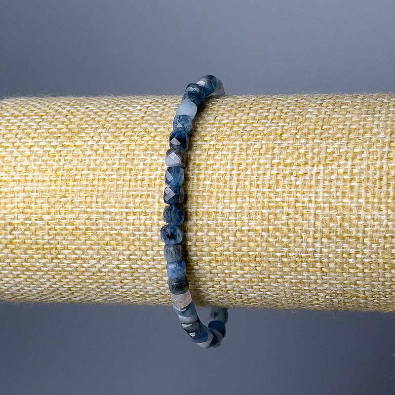 Kyanite Bracelet, Natural Stone Faceted Cube, Diameter 4.5mm+/-, Length 18cm (Stretch)