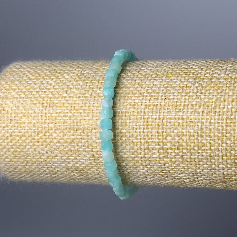 Amazonite Bracelet, Natural Stone Faceted Cube, Diameter 4mm+/-, Length 18cm (Stretch)